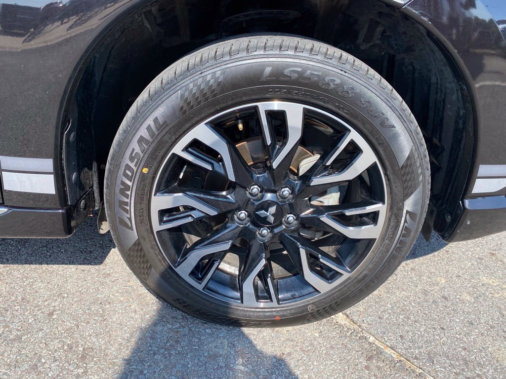 Used 2018 Mitsubishi Outlander GT AWD/4WD image 6