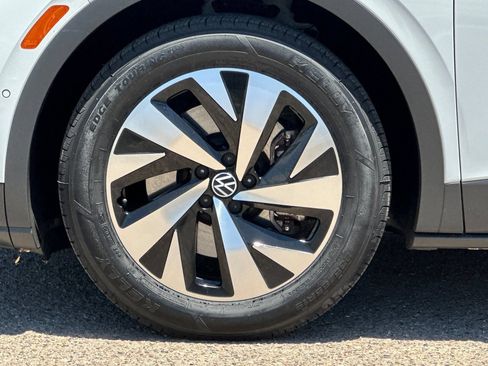 Used 2023 Volkswagen ID.4 Pro RWD image 26