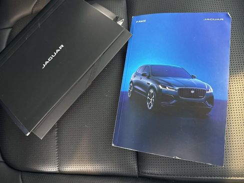 Used 2025 Jaguar F-PACE R-Dynamic S image 37