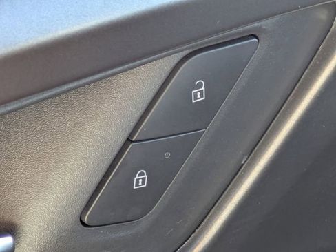 Used 2024 Chevrolet Equinox EV RS image 27