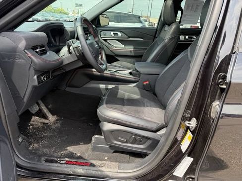 Used 2025 Ford Explorer ST AWD/4WD image 2