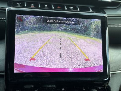 Used 2024 Jeep Grand Cherokee L Limited image 31