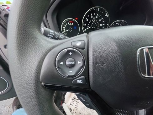 Used 2016 Honda HR-V EX image 16