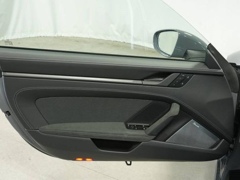 Used 2025 Porsche 911 Carrera 4 GTS image 27