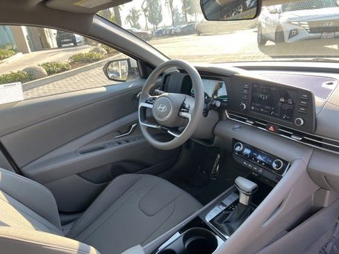 New 2026 Hyundai Elantra Blue image 23