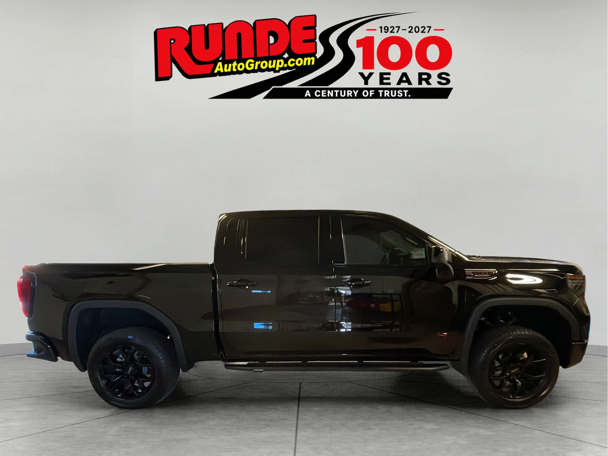 Certified 2026 GMC Sierra 1500 AT4 w/ Technology Package AWD/4WD image 6