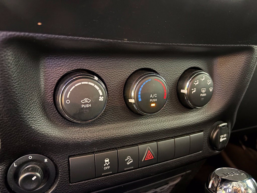 Used 2017 Jeep Wrangler Unlimited Sport w/ Quick Order Package 24S AWD/4WD image 22