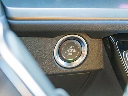 New 2026 Chevrolet Traverse LT w/ Enhanced Driving Package image 22