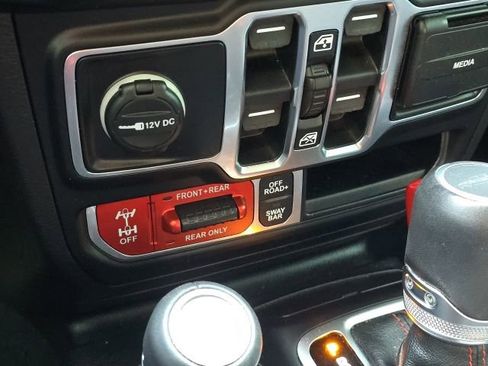 Used 2020 Jeep Gladiator Rubicon image 35