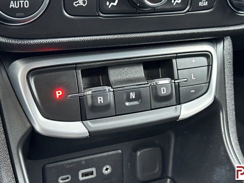 Certified 2024 GMC Terrain SLE w/ Driver Convenience Package image 25