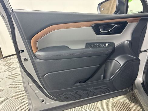 Certified 2025 Subaru Forester Sport AWD/4WD image 28