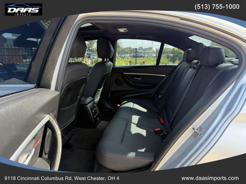 Used 2018 BMW 330i xDrive Sedan AWD/4WD image 16