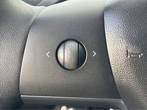 Used 2020 Tesla Model Y Performance image 21