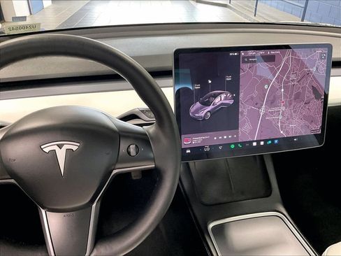 Used 2021 Tesla Model 3 Long Range AWD/4WD image 18