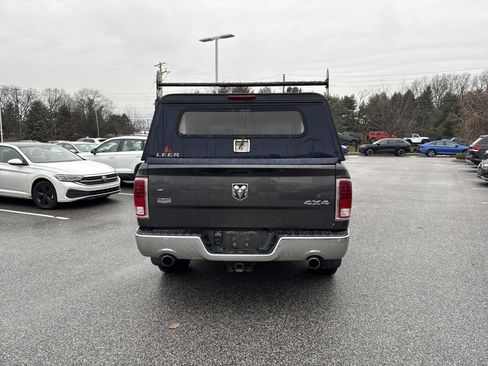 Used 2017 RAM 1500 Laramie w/ Convenience Group image 5