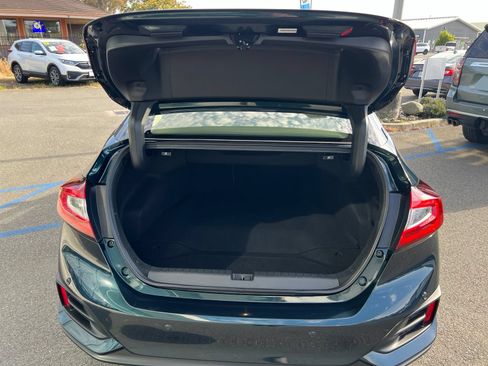 Used 2018 Honda Clarity Touring image 9