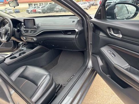Used 2022 Nissan Altima 2.5 SR w/ Midnight Edition Package image 20