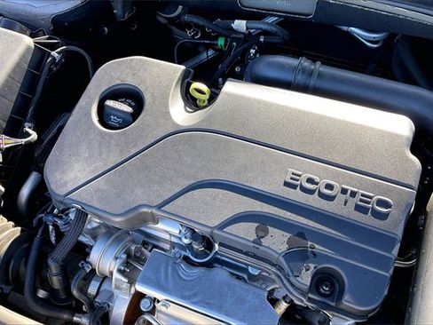 Used 2024 Chevrolet Malibu LS image 33