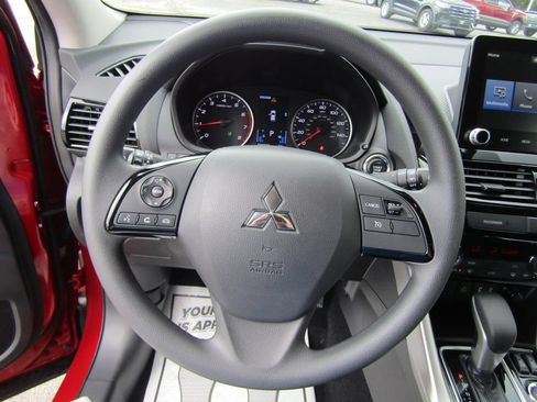 Used 2026 Mitsubishi Eclipse Cross LE AWD/4WD image 14