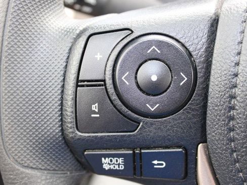 Used 2013 Toyota RAV4 LE FWD image 22
