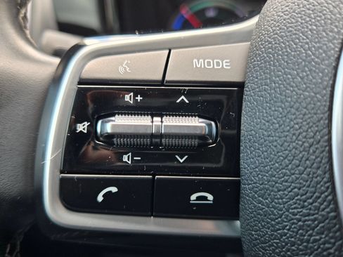 Used 2022 Kia Sorento S FWD image 24