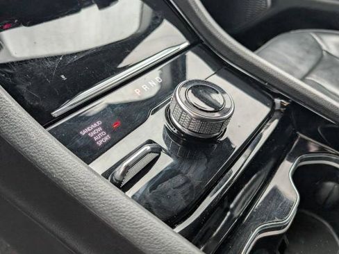 Used 2023 Jeep Grand Cherokee L Limited w/ Luxury Tech Group II image 24