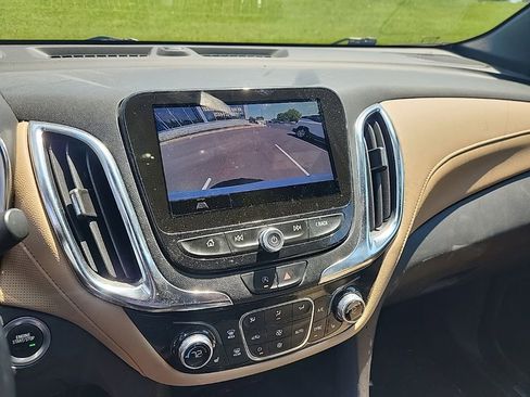 Used 2024 Chevrolet Equinox Premier AWD/4WD image 17