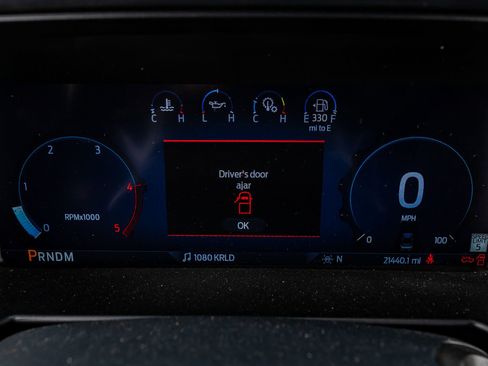 Used 2024 Ford F350 Platinum w/ Tremor Off-Road Package image 20