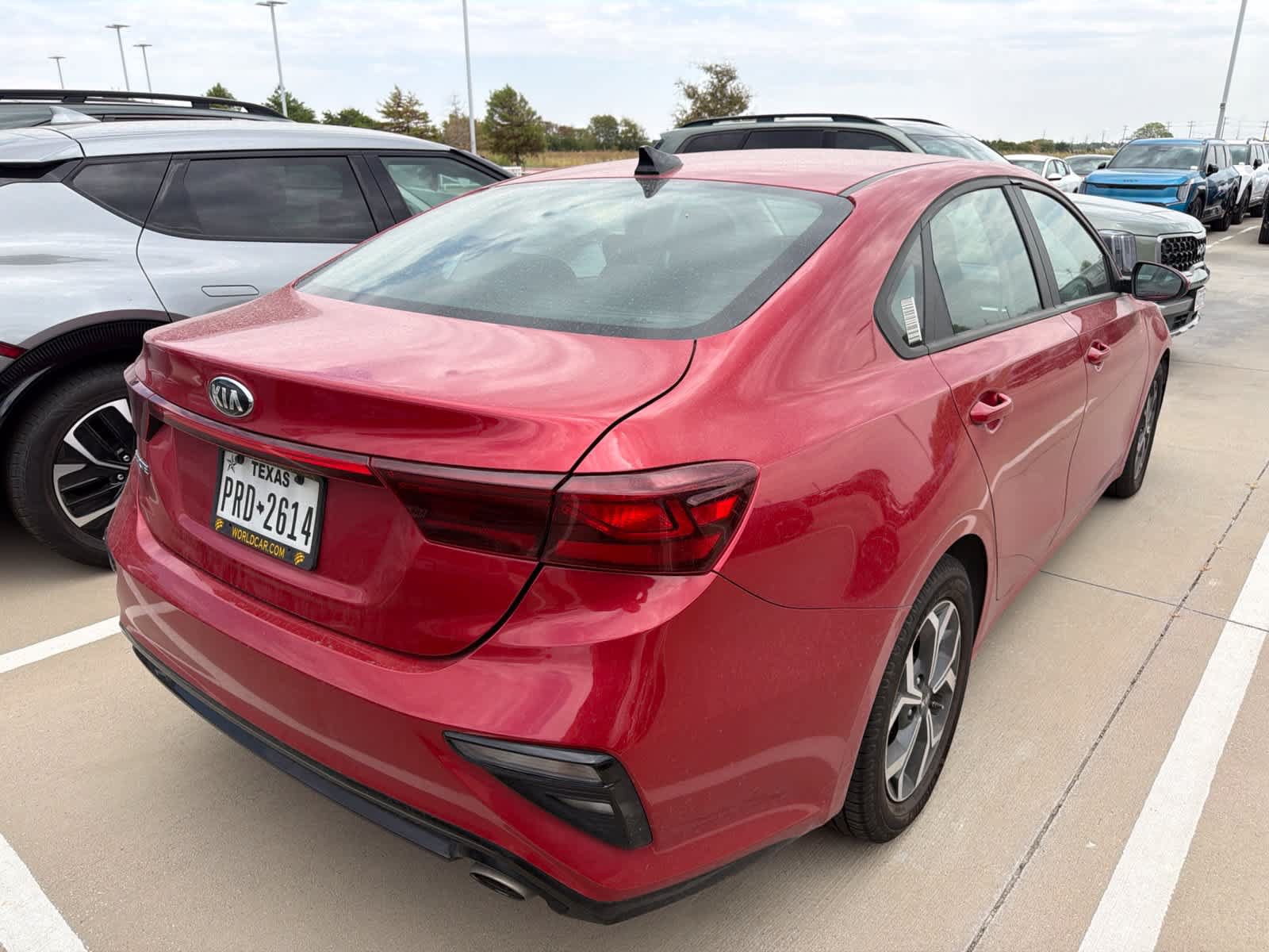 Used 2021 Kia Forte LXS FWD image 2