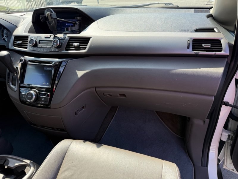 Used 2016 Honda Odyssey EX-L image 25