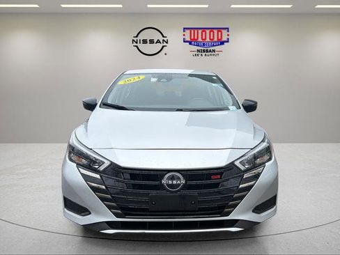 Used 2024 Nissan Versa SR image 6