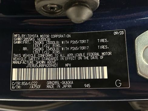 Used 2023 Toyota 4Runner TRD Off-Road Premium w/ Off Road Premium Plus Package image 32