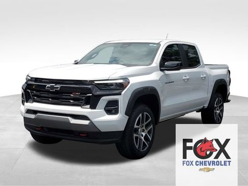 Certified 2023 Chevrolet Colorado Z71 w/ Z71 Convenience Package 2 AWD/4WD image 1