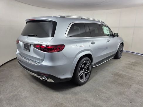 New 2026 Mercedes-Benz GLS 450 4MATIC image 4