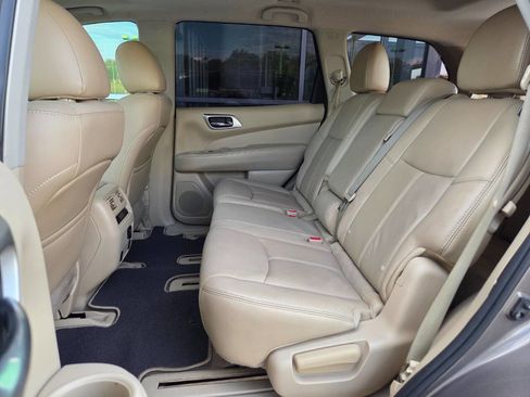 Used 2014 Nissan Pathfinder SL w/ SL Premium Package image 11