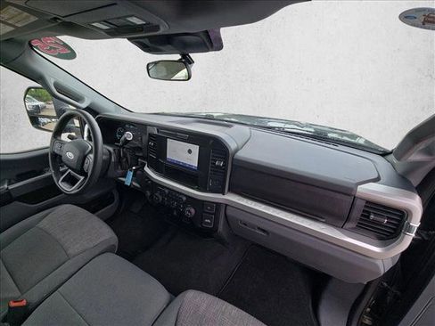 Used 2025 Ford F250 XLT AWD/4WD image 19