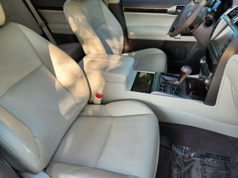 Used 2019 Lexus GX 460 Luxury AWD/4WD image 15