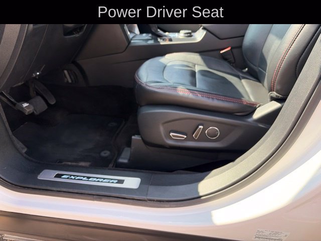 Used 2018 Ford Explorer Sport w/ Equipment Group 401A AWD/4WD image 18