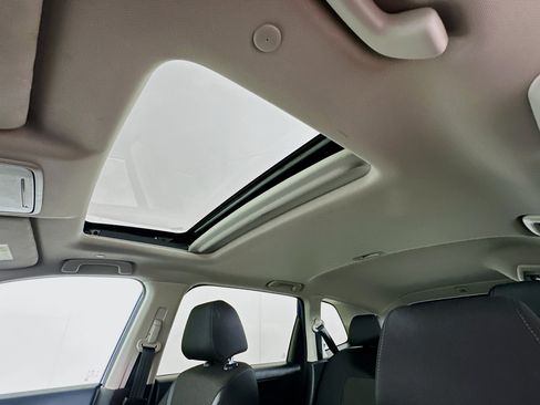 Used 2023 Honda CR-V EX image 25