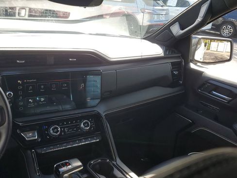 Certified 2022 GMC Sierra 1500 AT4X image 20