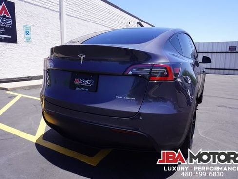 Used 2021 Tesla Model Y Long Range AWD/4WD image 55