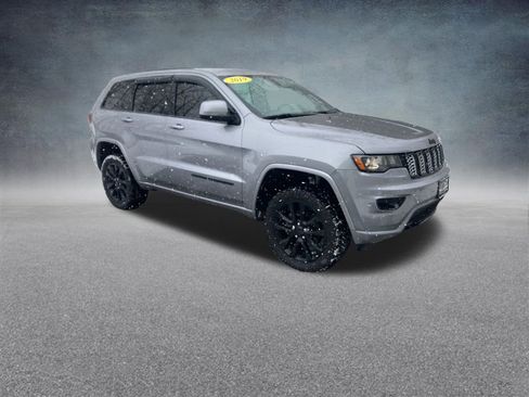 Used 2019 Jeep Grand Cherokee Altitude image 8