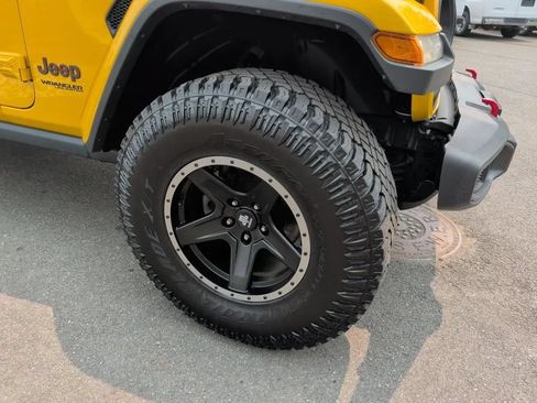 Used 2021 Jeep Wrangler Unlimited Rubicon w/ Dual Top Group AWD/4WD image 21