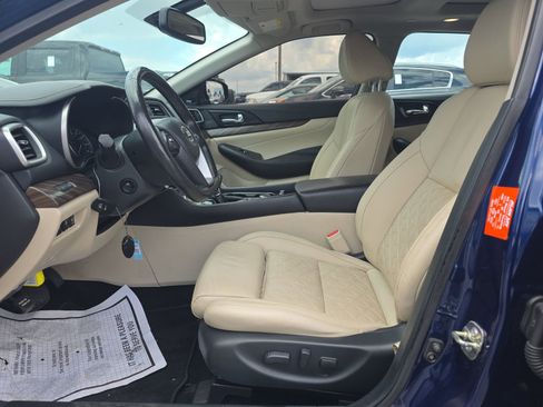 Used 2017 Nissan Maxima Platinum FWD image 7