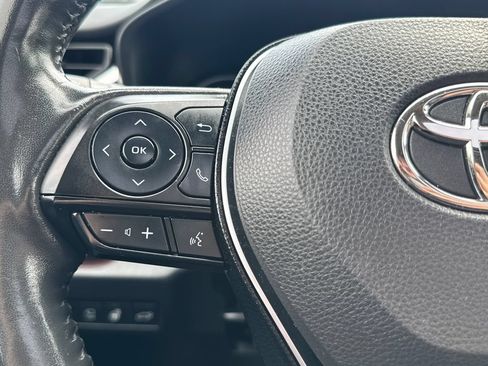 Used 2020 Toyota RAV4 Limited AWD/4WD image 21