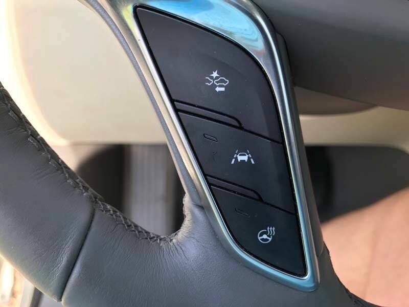 Used 2017 Cadillac XT5 Premium Luxury w/ Driver Assist Package AWD/4WD image 23