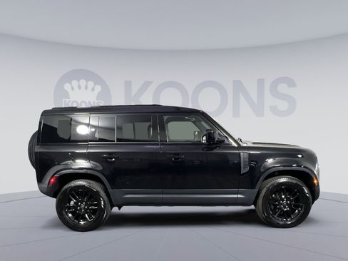 Used 2025 Land Rover Defender 110 S image 8