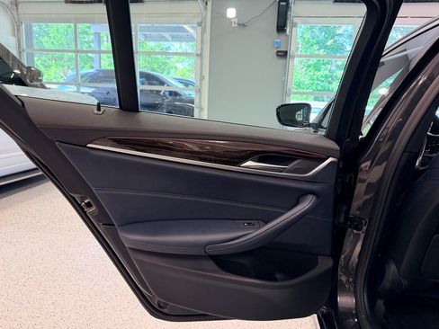 Used 2020 BMW 540i RWD image 19