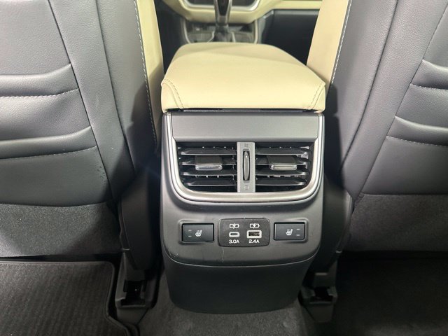 Used 2025 Subaru Legacy Limited AWD/4WD image 17
