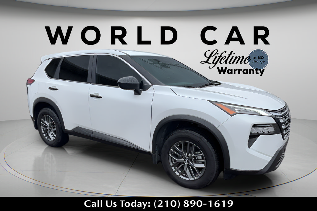 Used 2025 Nissan Rogue S FWD image 1
